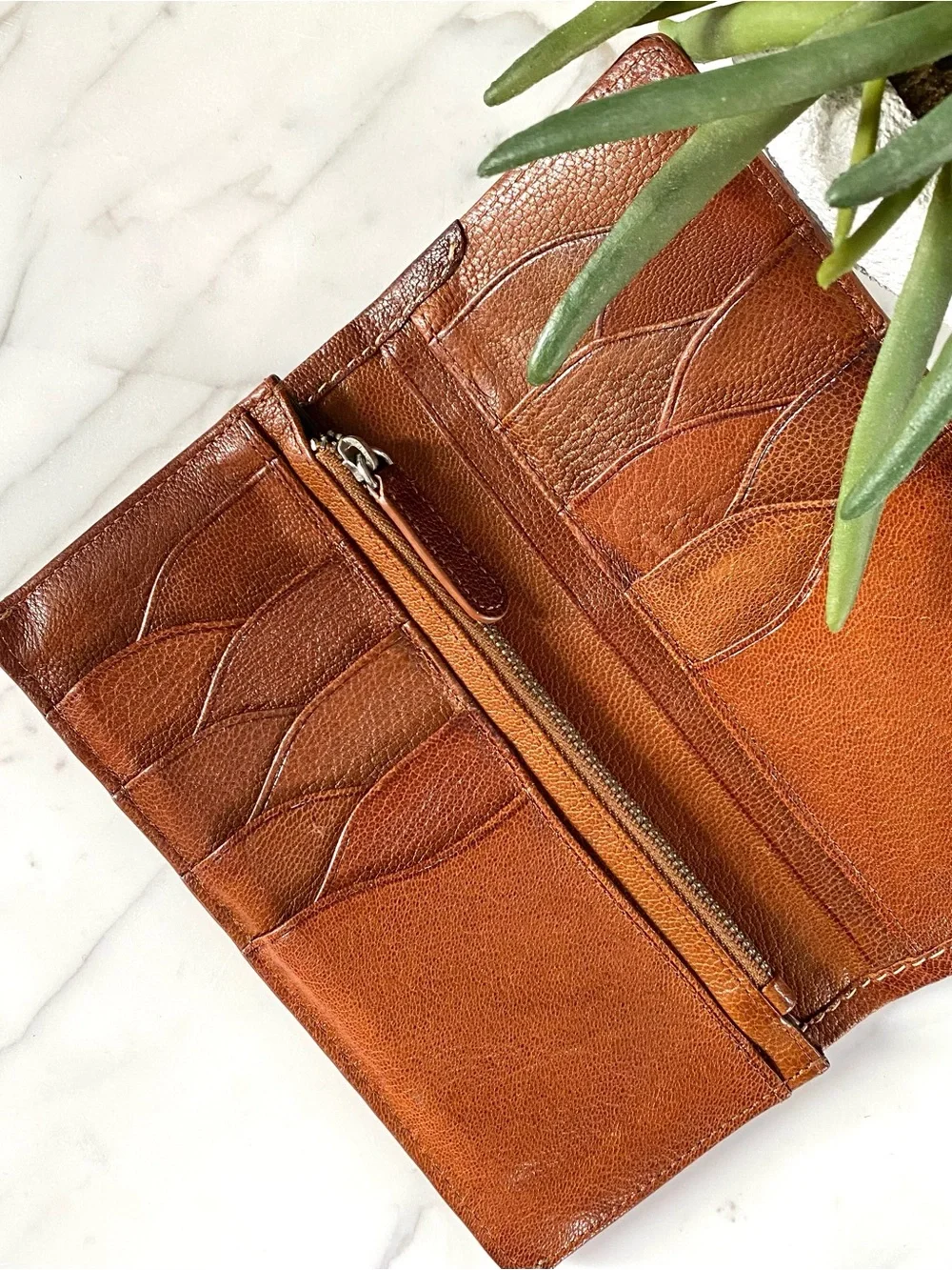 COLE HAAN- Brown Leather Long Wallet for Bills, Cards & Coins